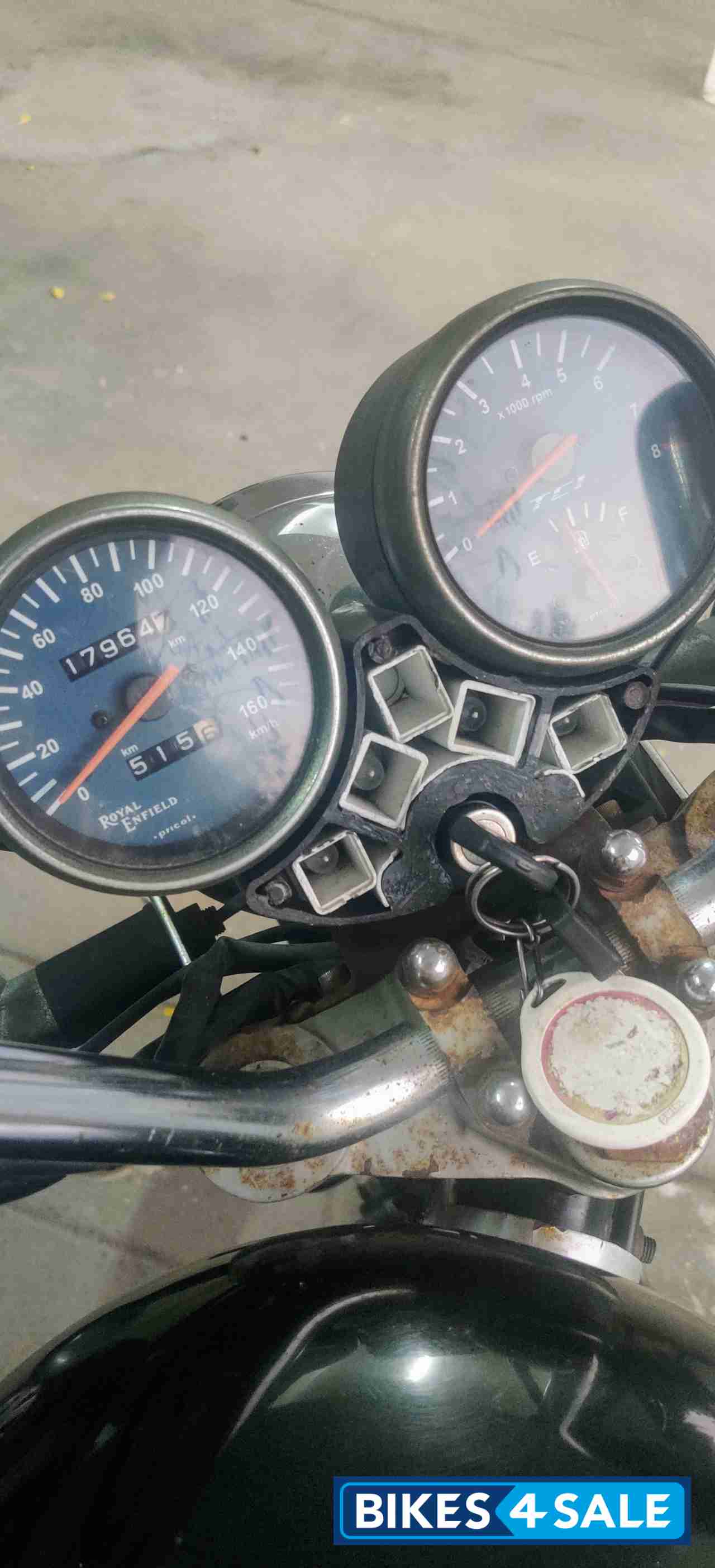 Royal Enfield Thunderbird 350 Royal Enfield Thunderbird 350