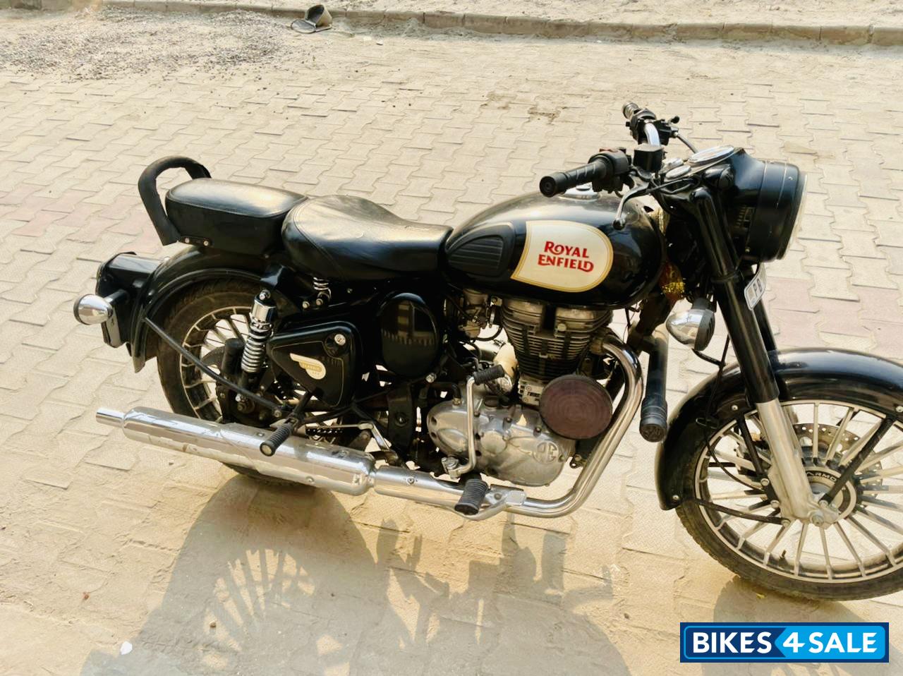 Royal Enfield Classic 350 Royal Enfield Classic 350
