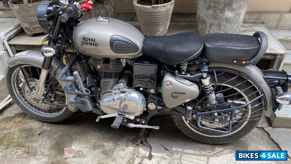 Royal Enfield Classic Gunmetal Grey