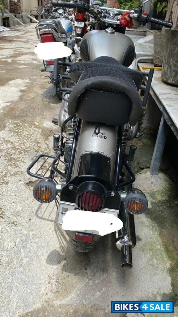 Royal Enfield Classic Gunmetal Grey Royal Enfield Classic Gunmetal Grey