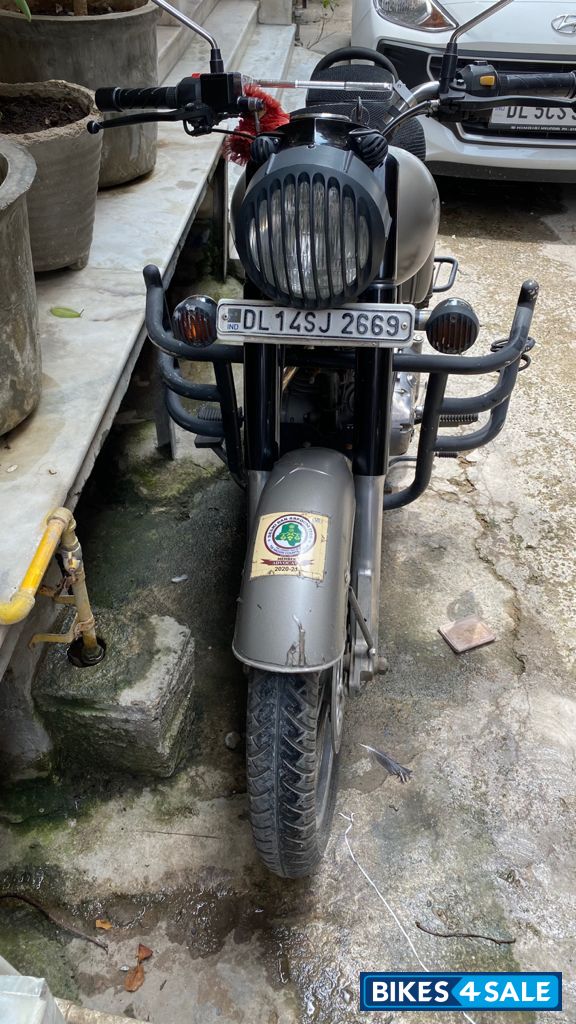 Royal Enfield Classic Gunmetal Grey Royal Enfield Classic Gunmetal Grey