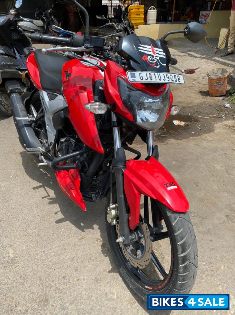 TVS Apache RTR 160 4V