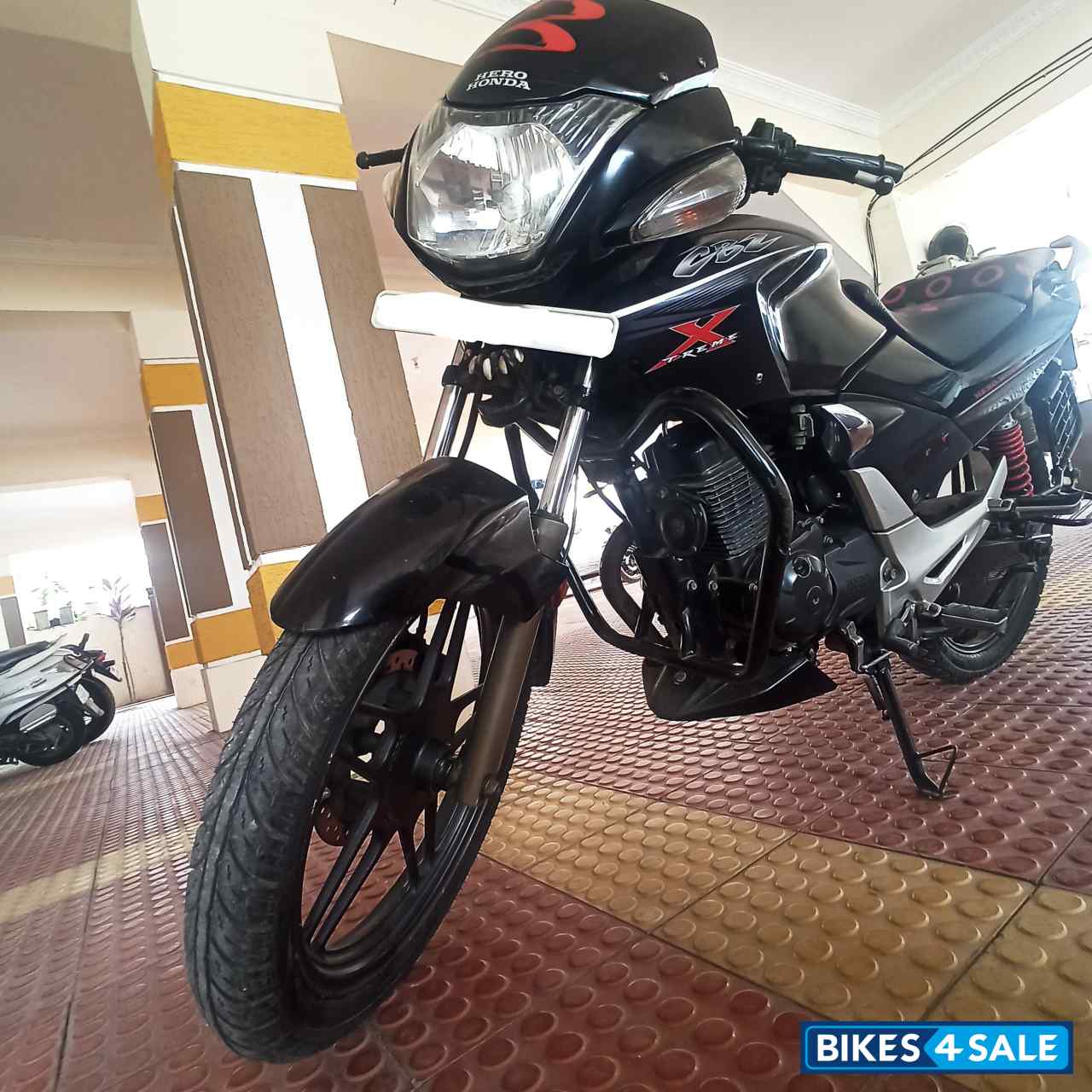 Black Hero CBZ Xtreme Black Hero CBZ Xtreme