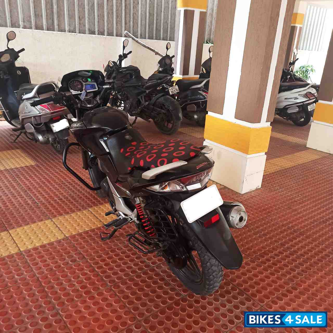 Black Hero CBZ Xtreme Black Hero CBZ Xtreme