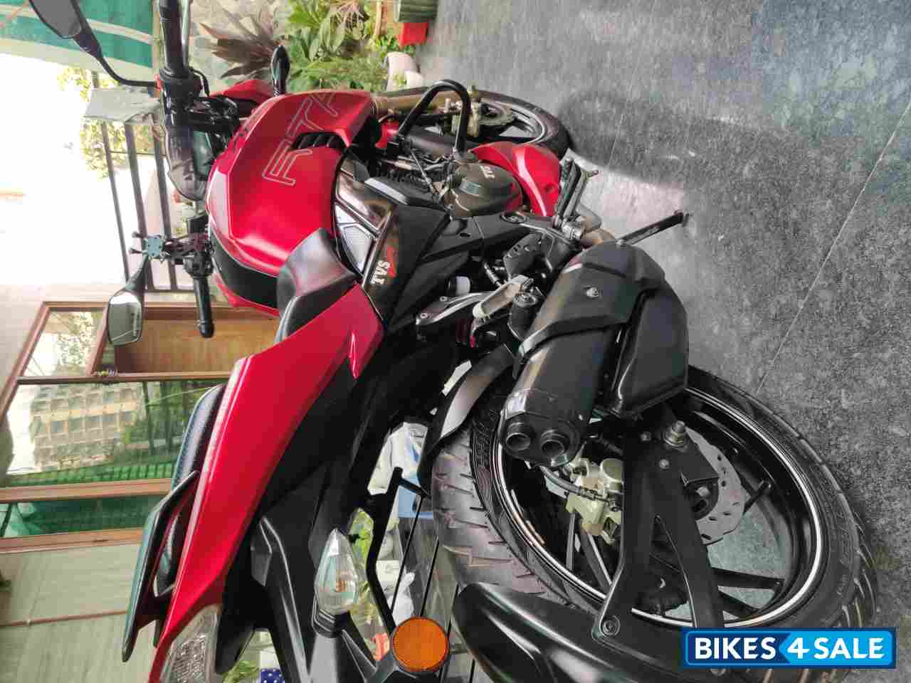 Syrah Red TVS Apache RTR 200 4V