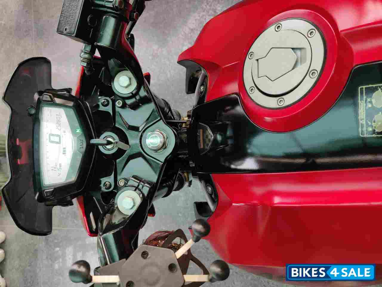 Syrah Red TVS Apache RTR 200 4V