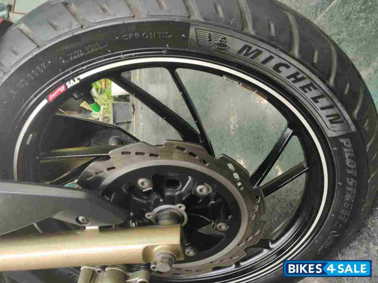 Syrah Red TVS Apache RTR 200 4V