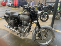 Gunmetal Grey Royal Enfield Classic Gunmetal Grey