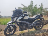 Bajaj Dominar 400 2016 Model