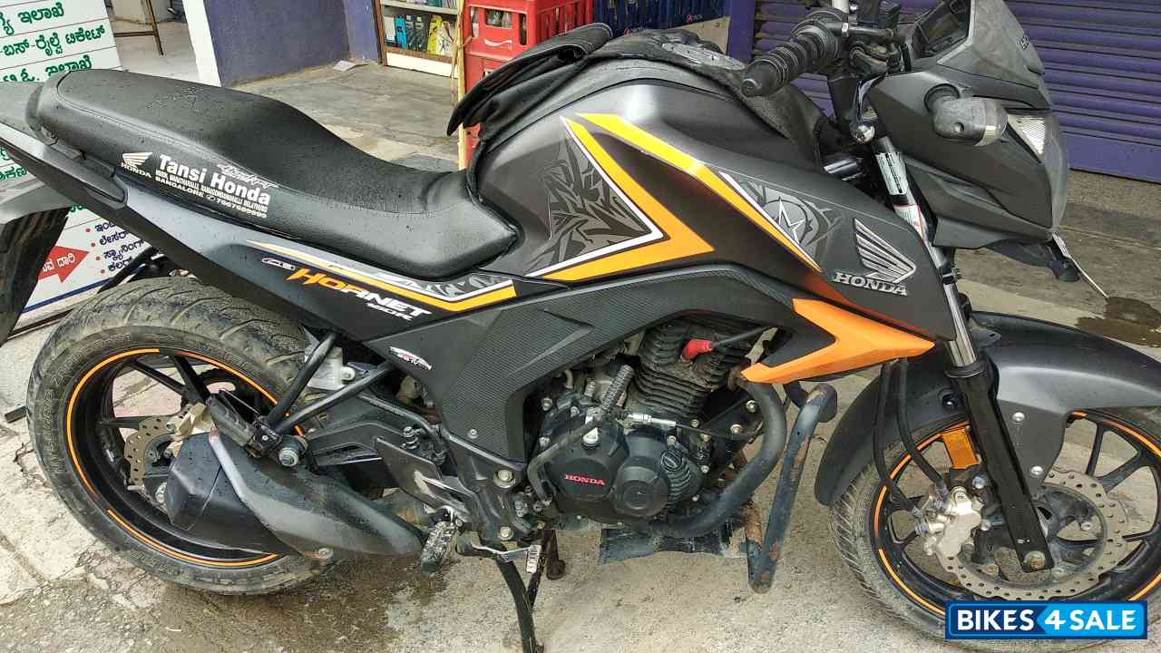 Honda CB Hornet 160R
