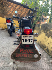 Black Royal Enfield Bullet Standard 350