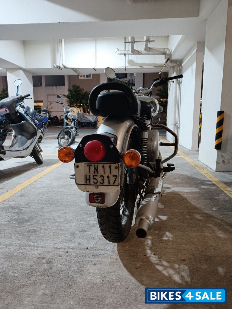 Silver Royal Enfield Classic 350