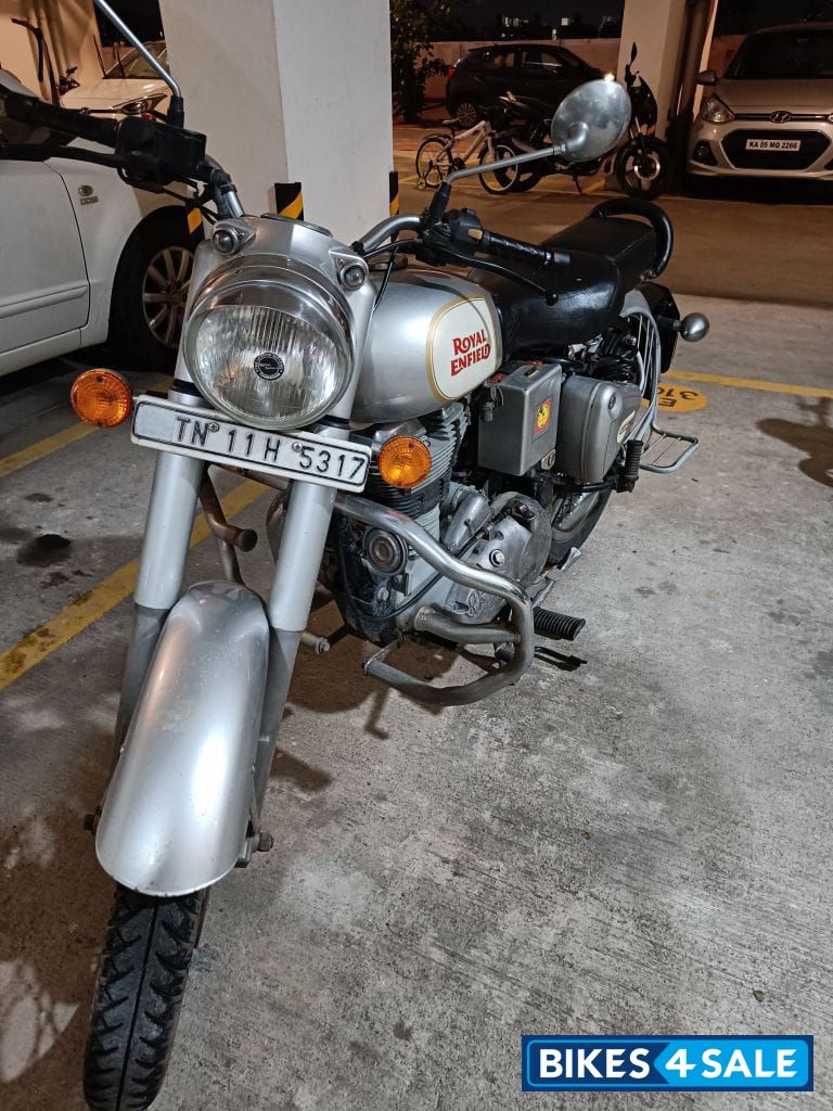 Silver Royal Enfield Classic 350