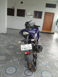 Yamaha YZF R15 V2