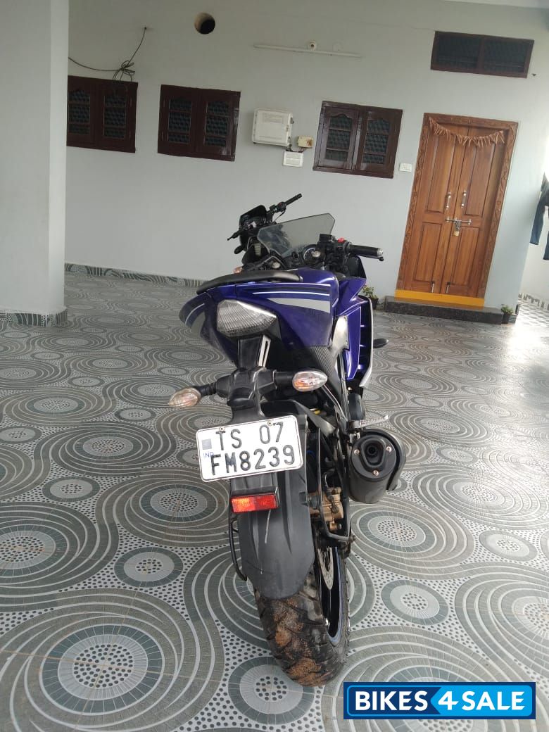 Yamaha YZF R15 V2