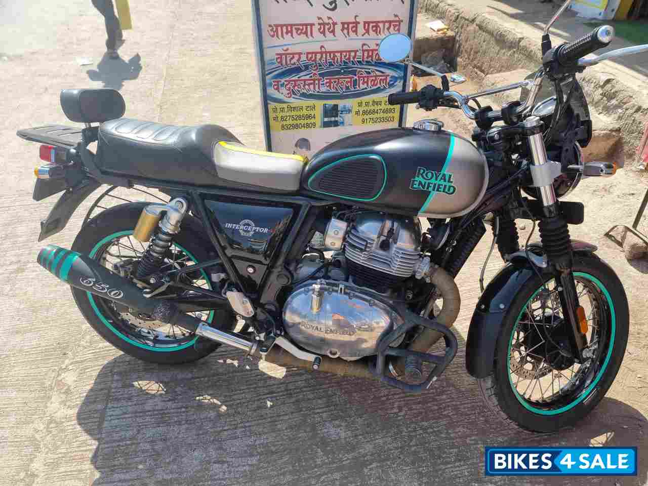 Downtown Drag Grey Royal Enfield Interceptor Downtown Drag Grey