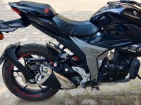 Black Suzuki Gixxer BS6