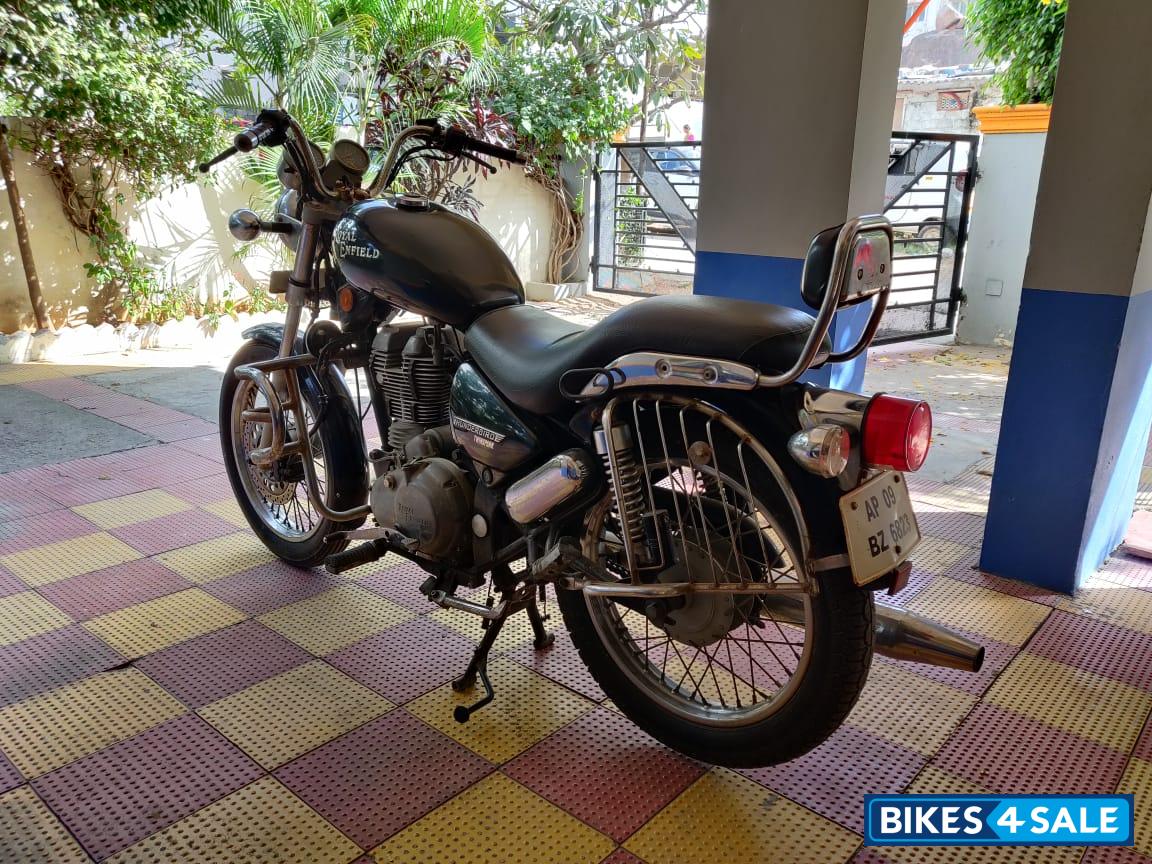 Black Royal Enfield Thunderbird TwinSpark 350