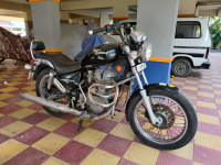 Black Royal Enfield Thunderbird TwinSpark 350