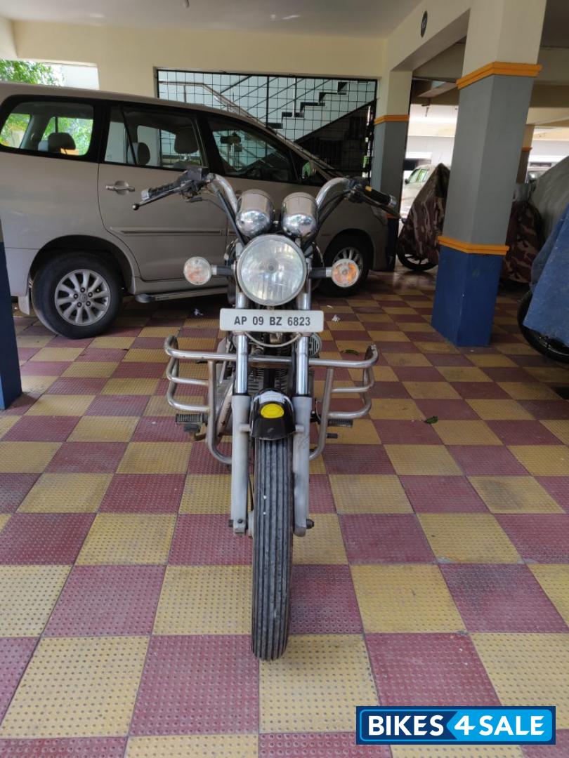 Black Royal Enfield Thunderbird TwinSpark 350