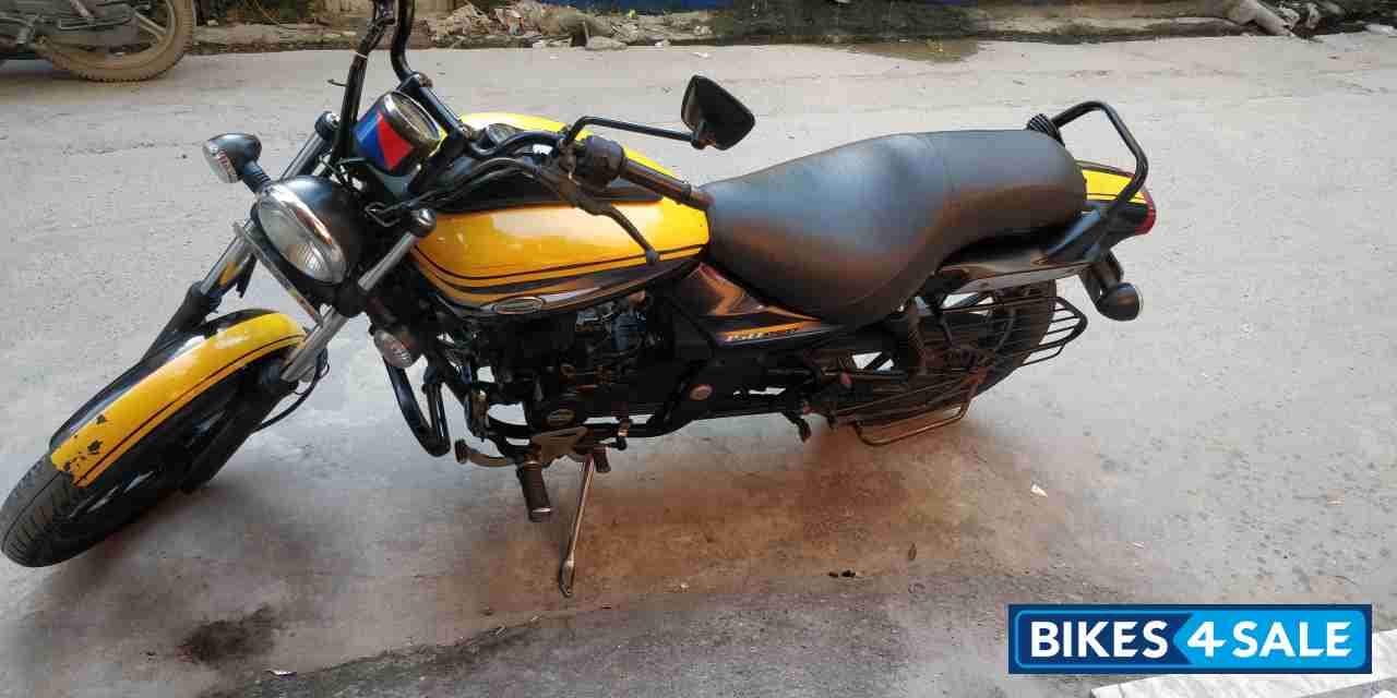 Bajaj Avenger Street 150