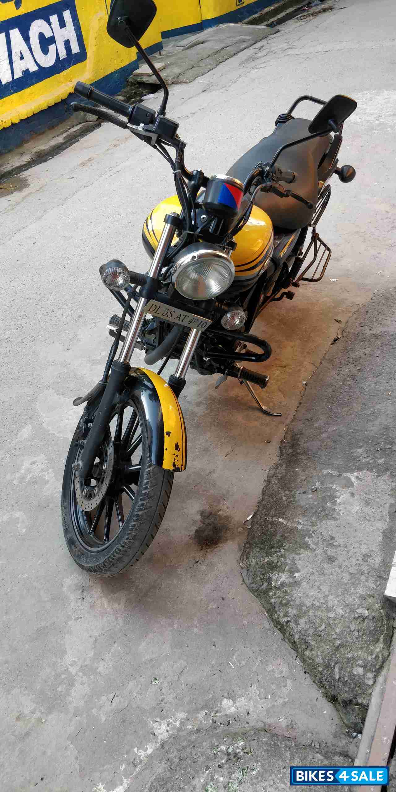Bajaj Avenger Street 150