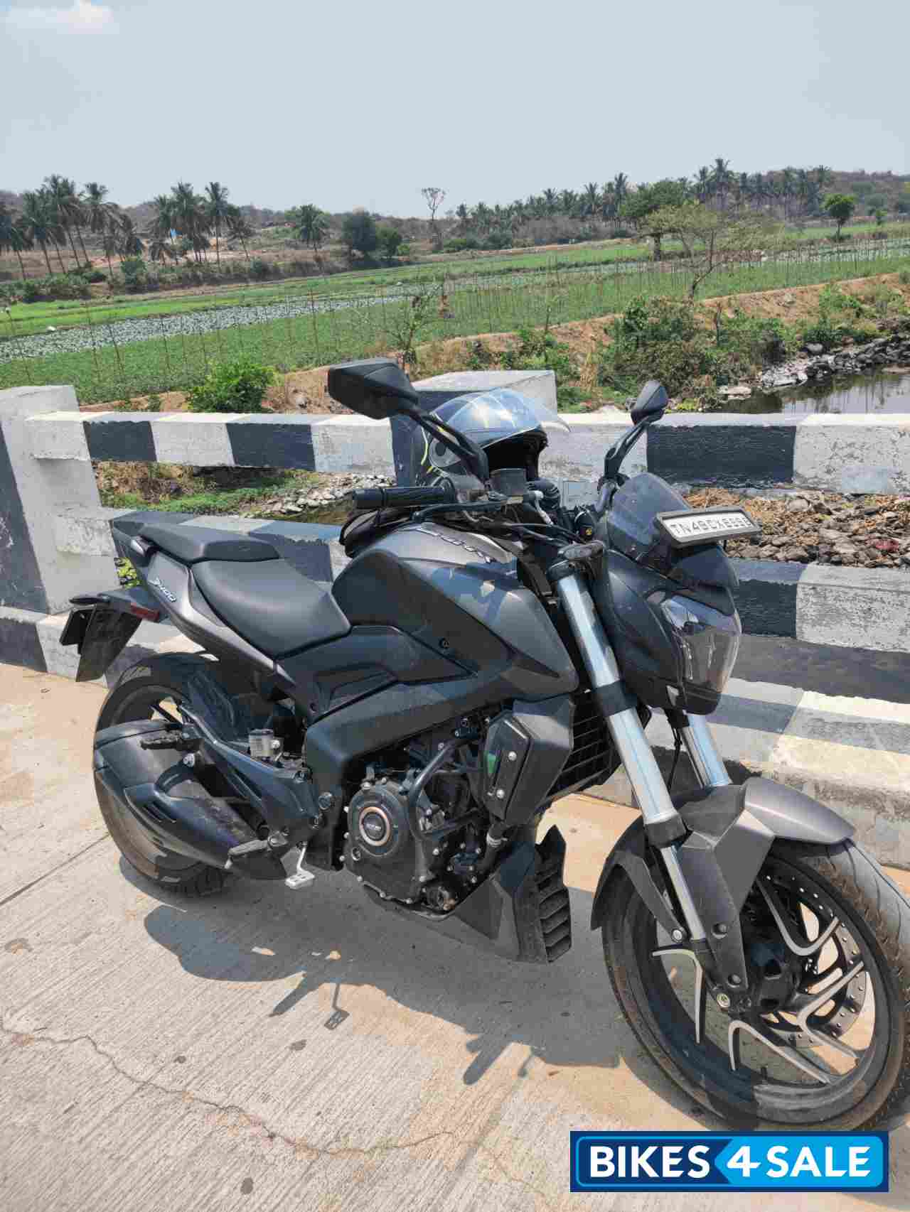 Black Bajaj Dominar 400 ABS BS6