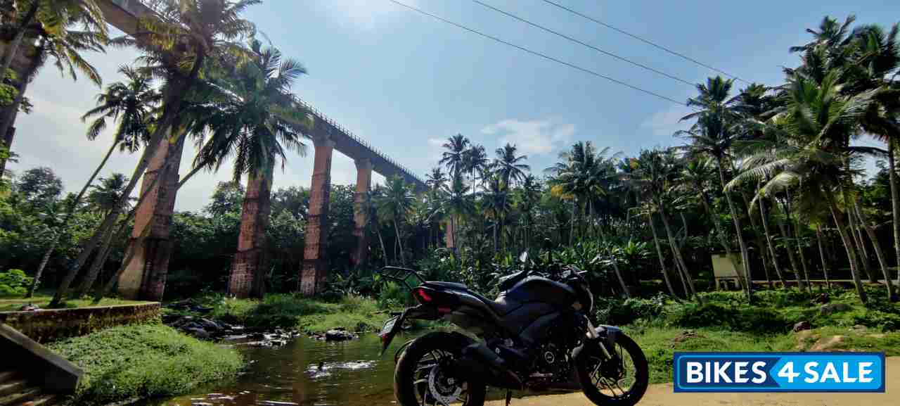 Black Bajaj Dominar 400 ABS BS6 Black Bajaj Dominar 400 ABS BS6