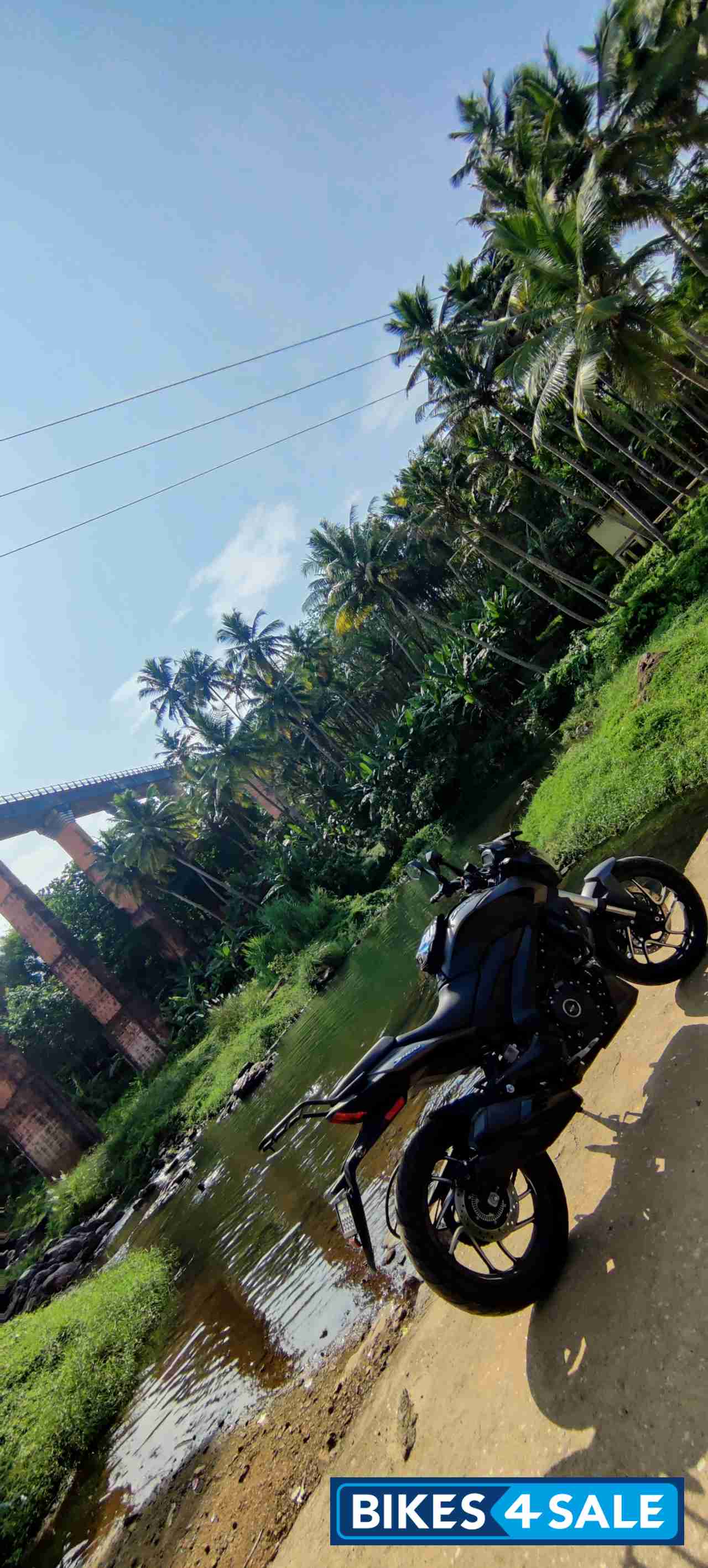 Black Bajaj Dominar 400 ABS BS6 Black Bajaj Dominar 400 ABS BS6