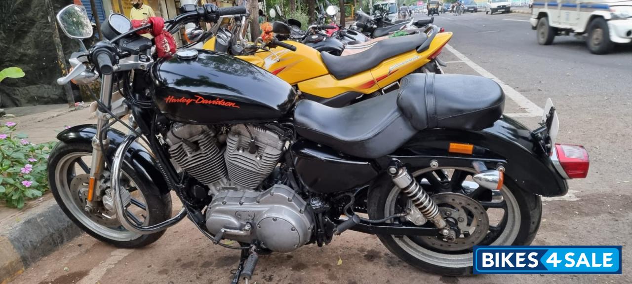 Black Harley Davidson Superlow