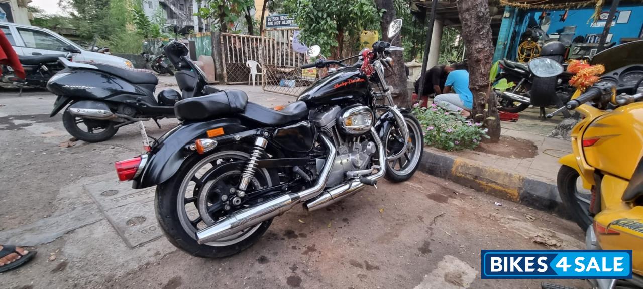 Black Harley Davidson Superlow