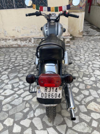Silver Royal Enfield Bullet Electra Twinspark
