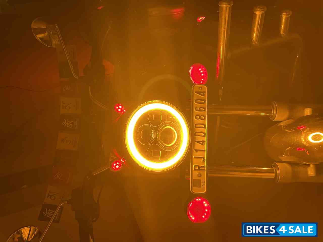 Silver Royal Enfield Bullet Electra Twinspark Silver Royal Enfield Bullet Electra Twinspark