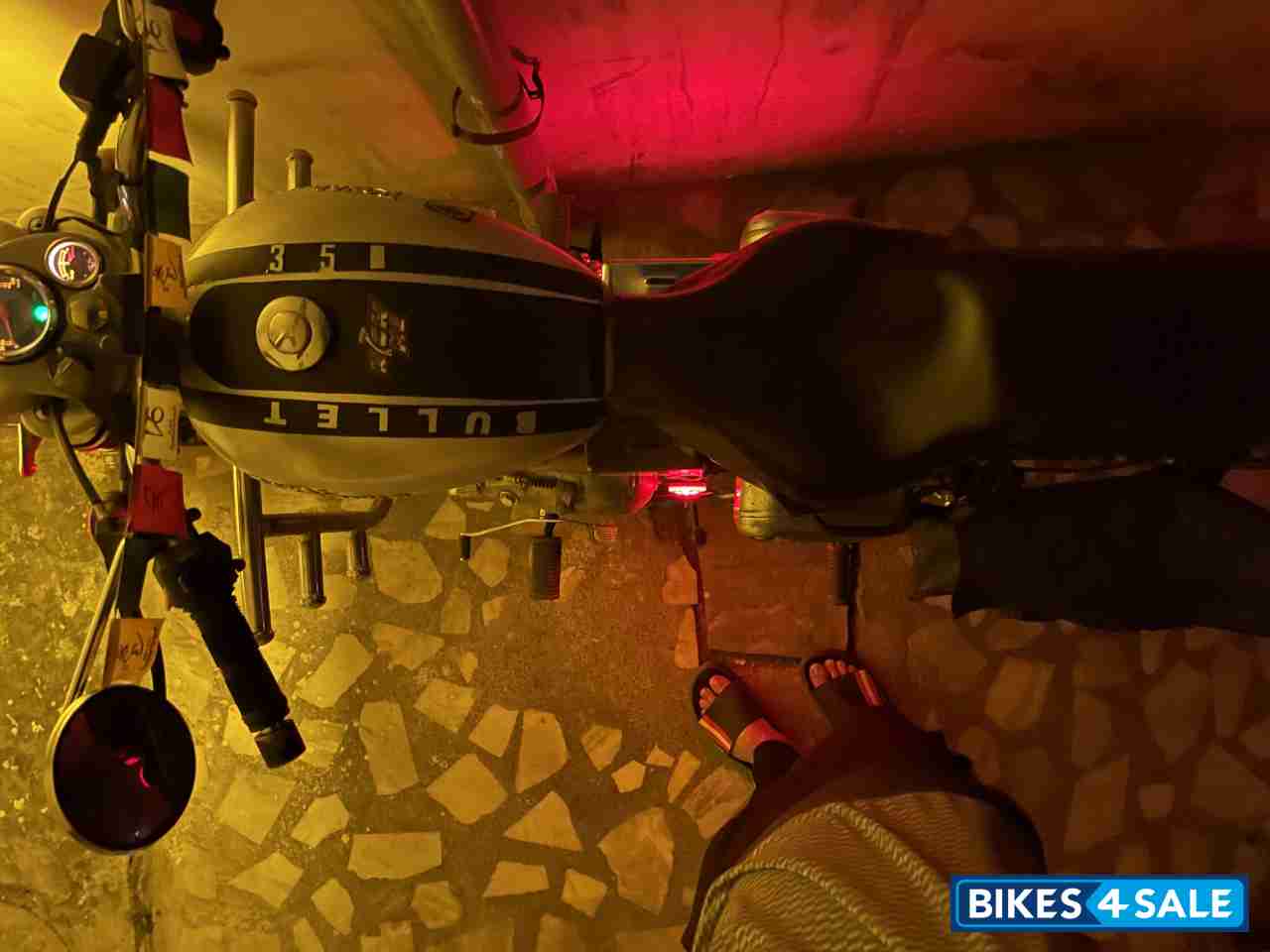 Silver Royal Enfield Bullet Electra Twinspark Silver Royal Enfield Bullet Electra Twinspark