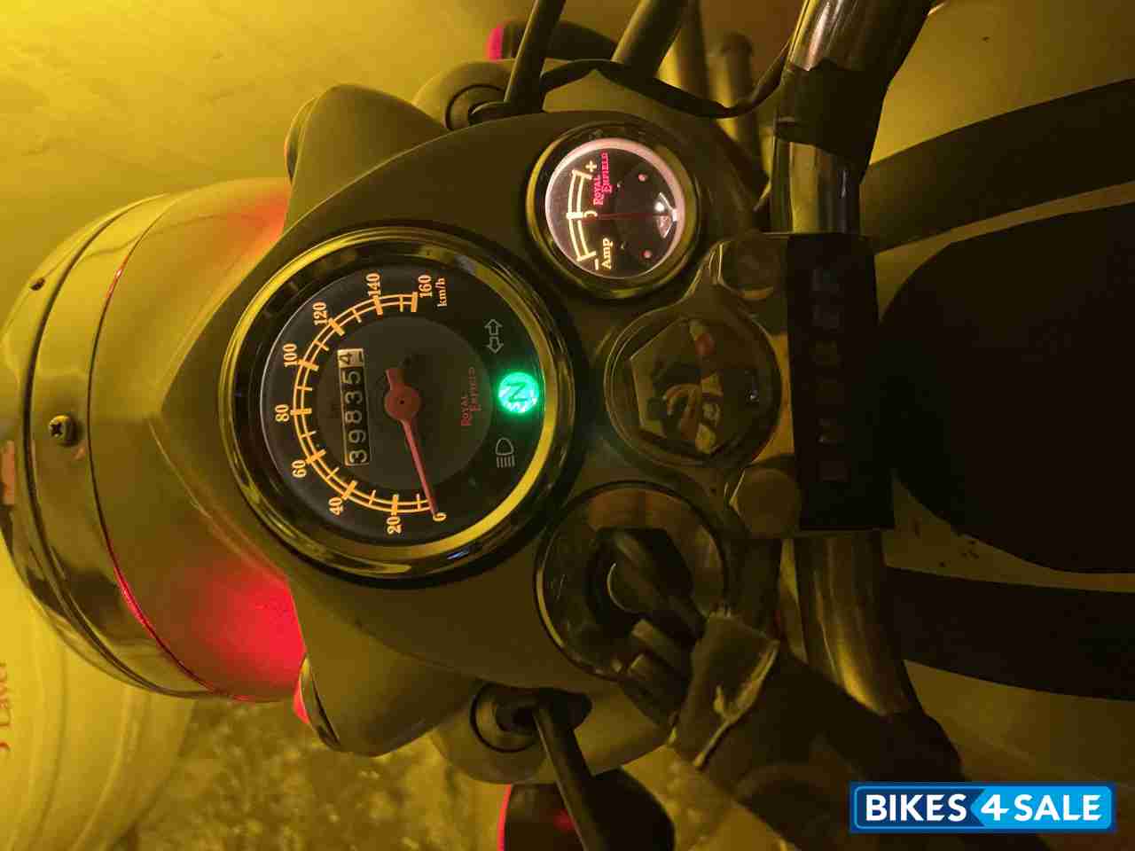 Silver Royal Enfield Bullet Electra Twinspark Silver Royal Enfield Bullet Electra Twinspark