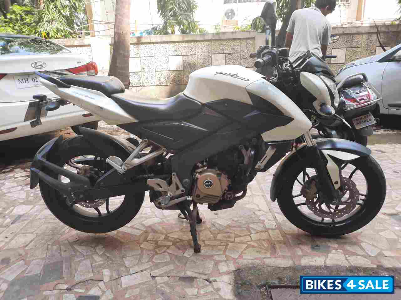 Bajaj Pulsar 200 NS