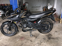 Black Bajaj Discover 150 F