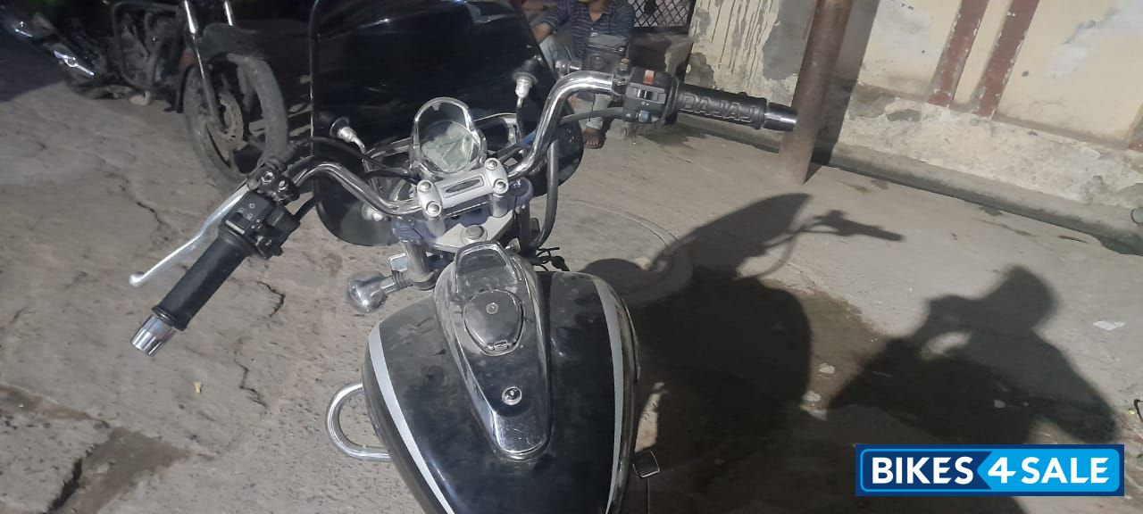 Bajaj Avenger Cruise 220