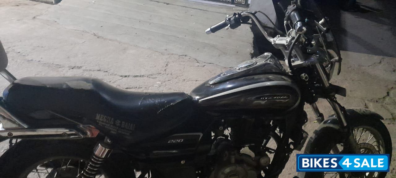 Bajaj Avenger Cruise 220