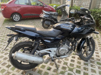Bajaj Pulsar 220F