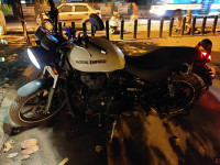 White Royal Enfield Thunderbird X 350