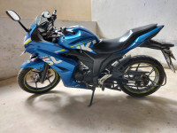 Racing Blue Suzuki Gixxer SF