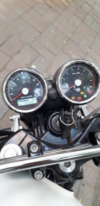 Baker, White/red Royal Enfield Interceptor 650 Twin