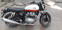 Baker, White/red Royal Enfield Interceptor 650 Twin