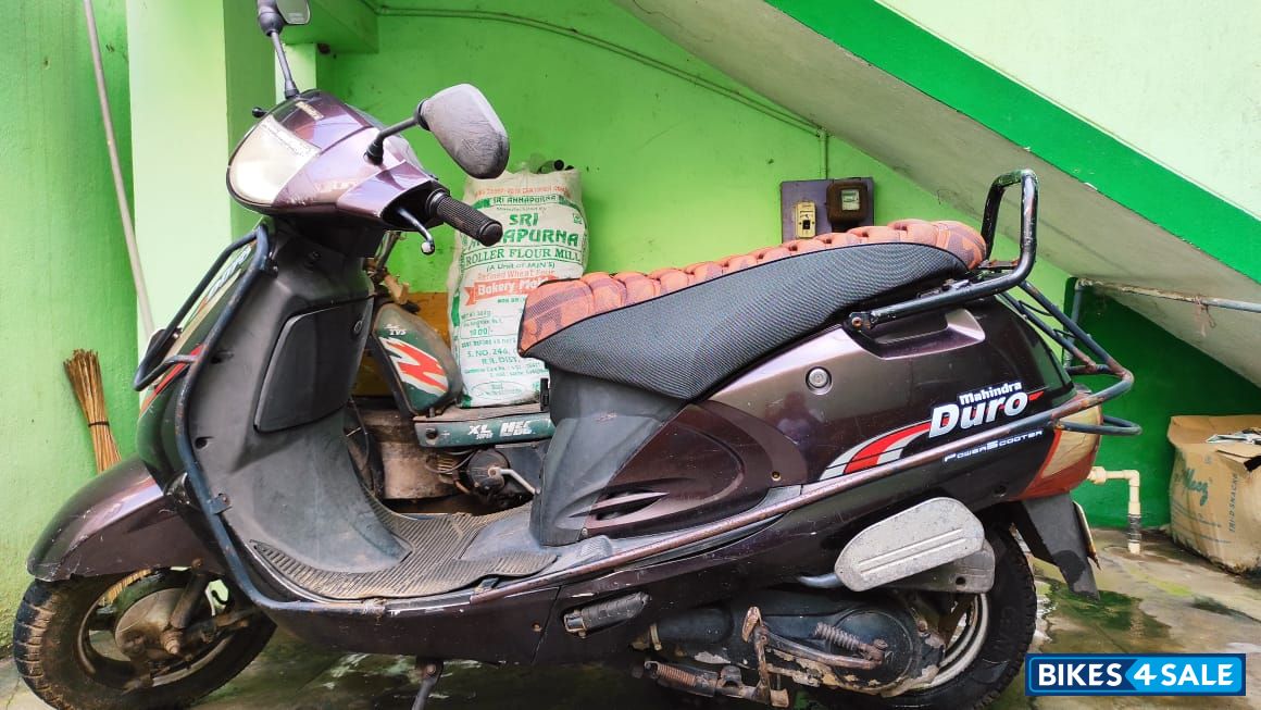 Brown Mahindra Duro