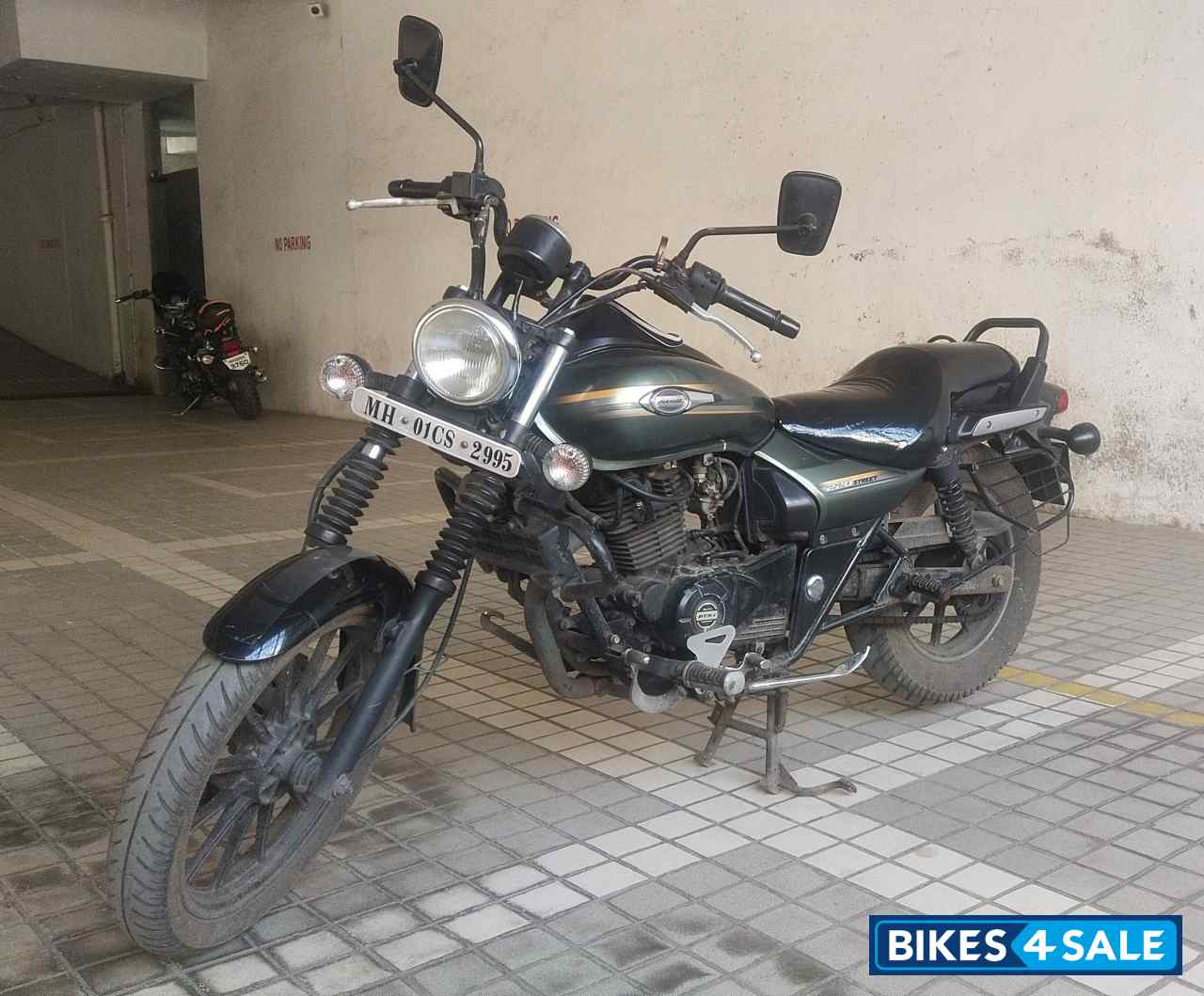 Bajaj Avenger Street 220