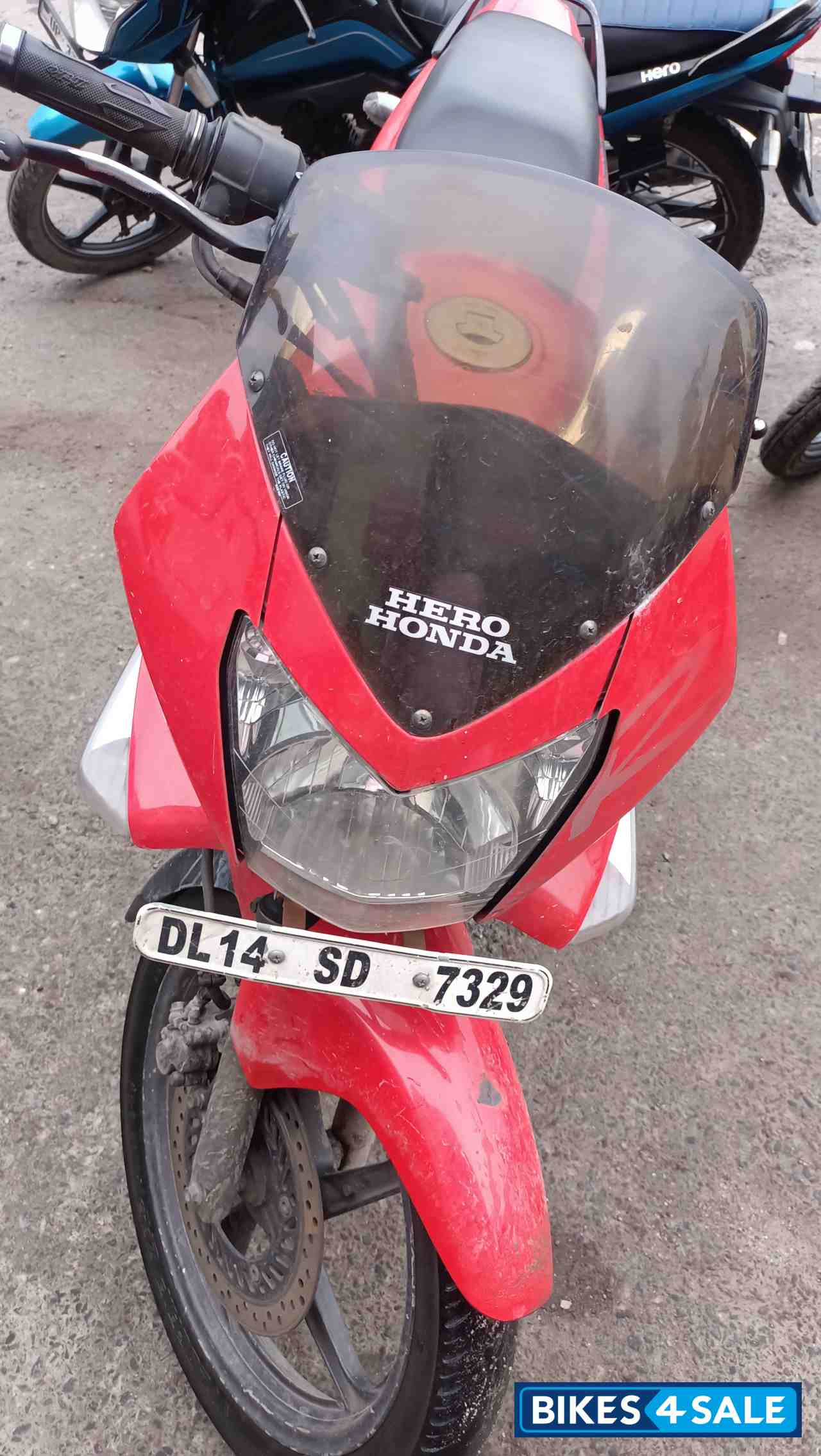 Red Hero Karizma R