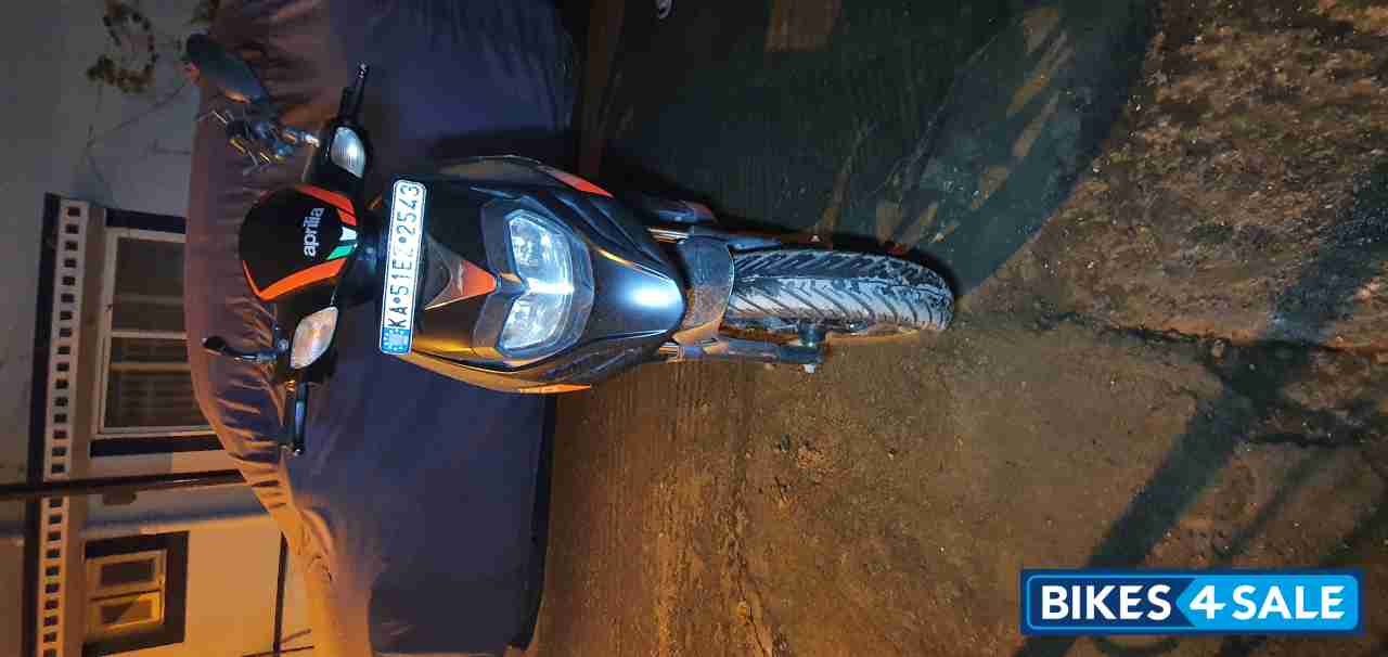 Black And Red Aprilia SR 150