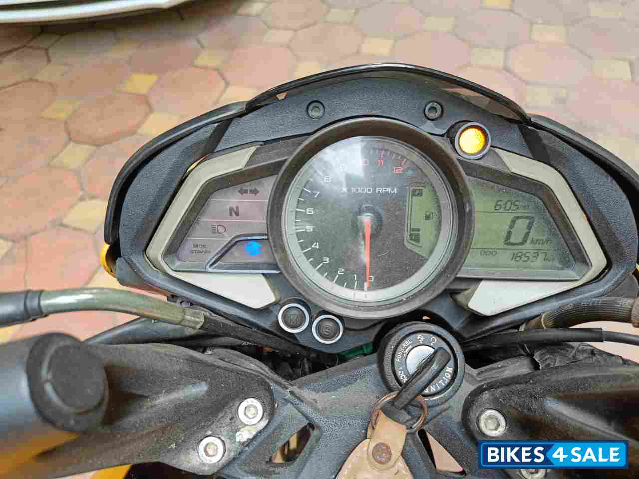 Mustard Yellow Bajaj Pulsar 200 NS Mustard Yellow Bajaj Pulsar 200 NS