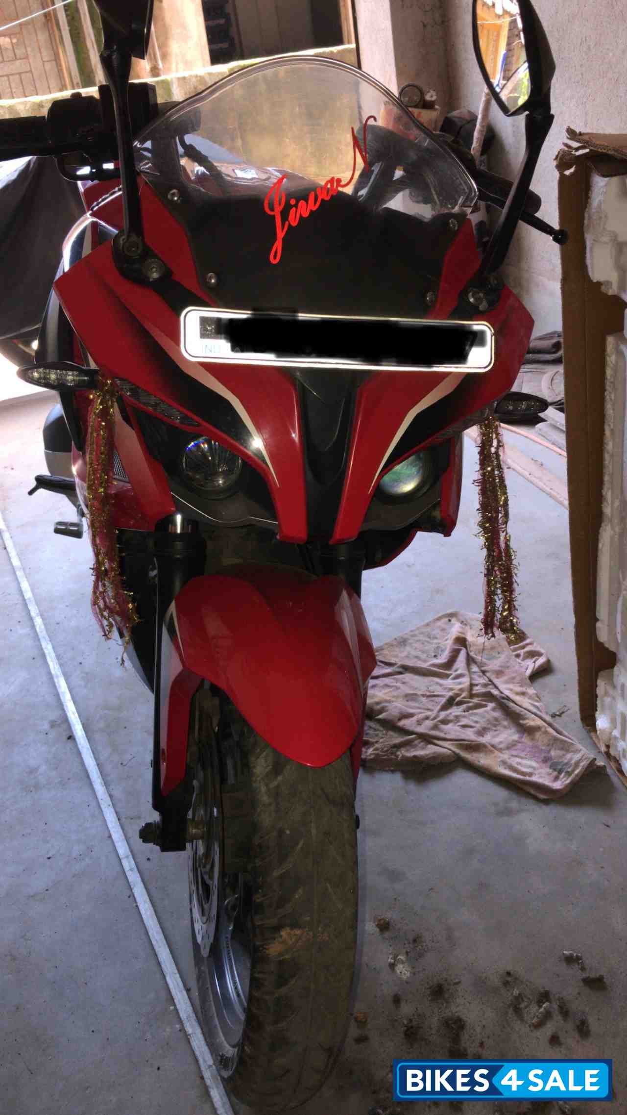 Bajaj Pulsar RS 200